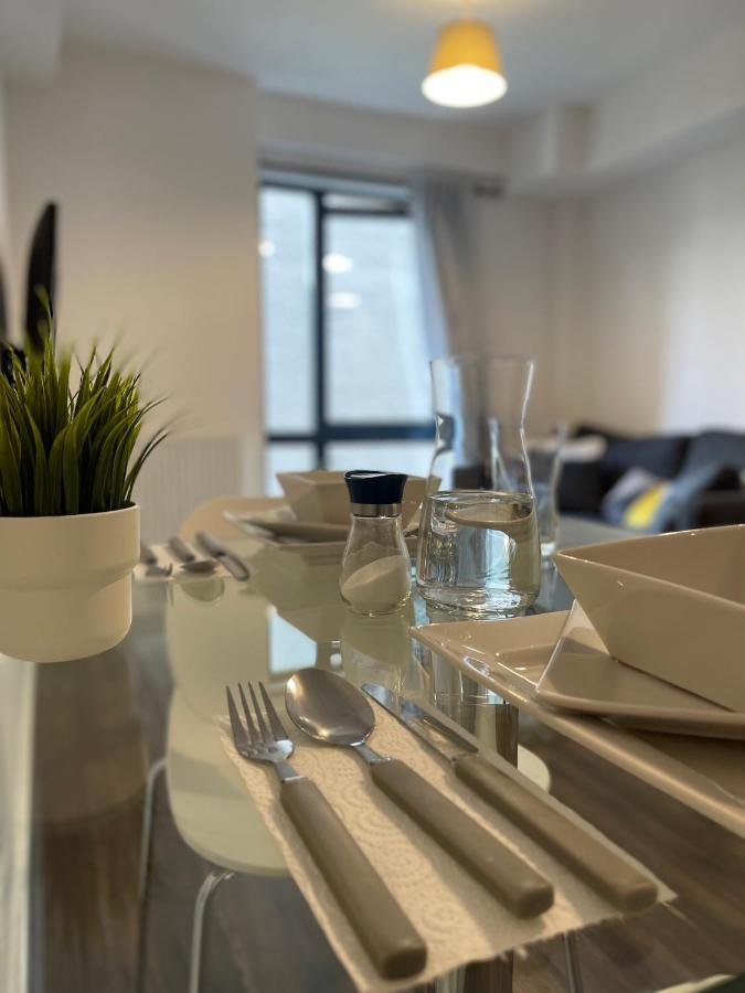 Modern Spacious 1 Bed Flat In Birmingham City Centre With Free Parking, Fast Free Wifi And Netflix Екстер'єр фото