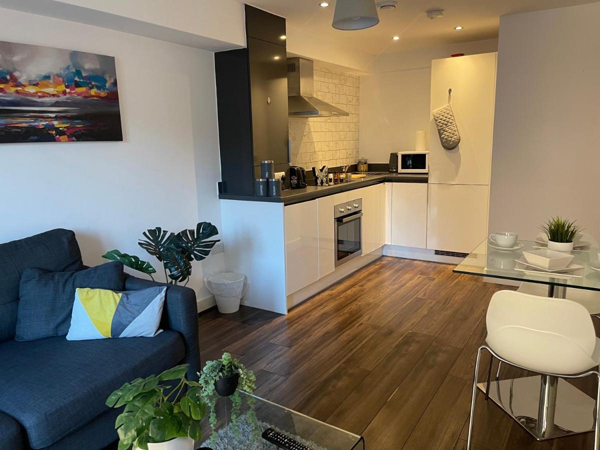 Modern Spacious 1 Bed Flat In Birmingham City Centre With Free Parking, Fast Free Wifi And Netflix Екстер'єр фото