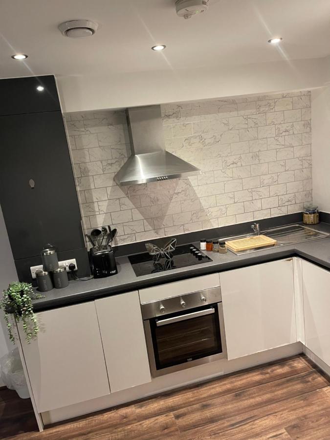 Modern Spacious 1 Bed Flat In Birmingham City Centre With Free Parking, Fast Free Wifi And Netflix Екстер'єр фото